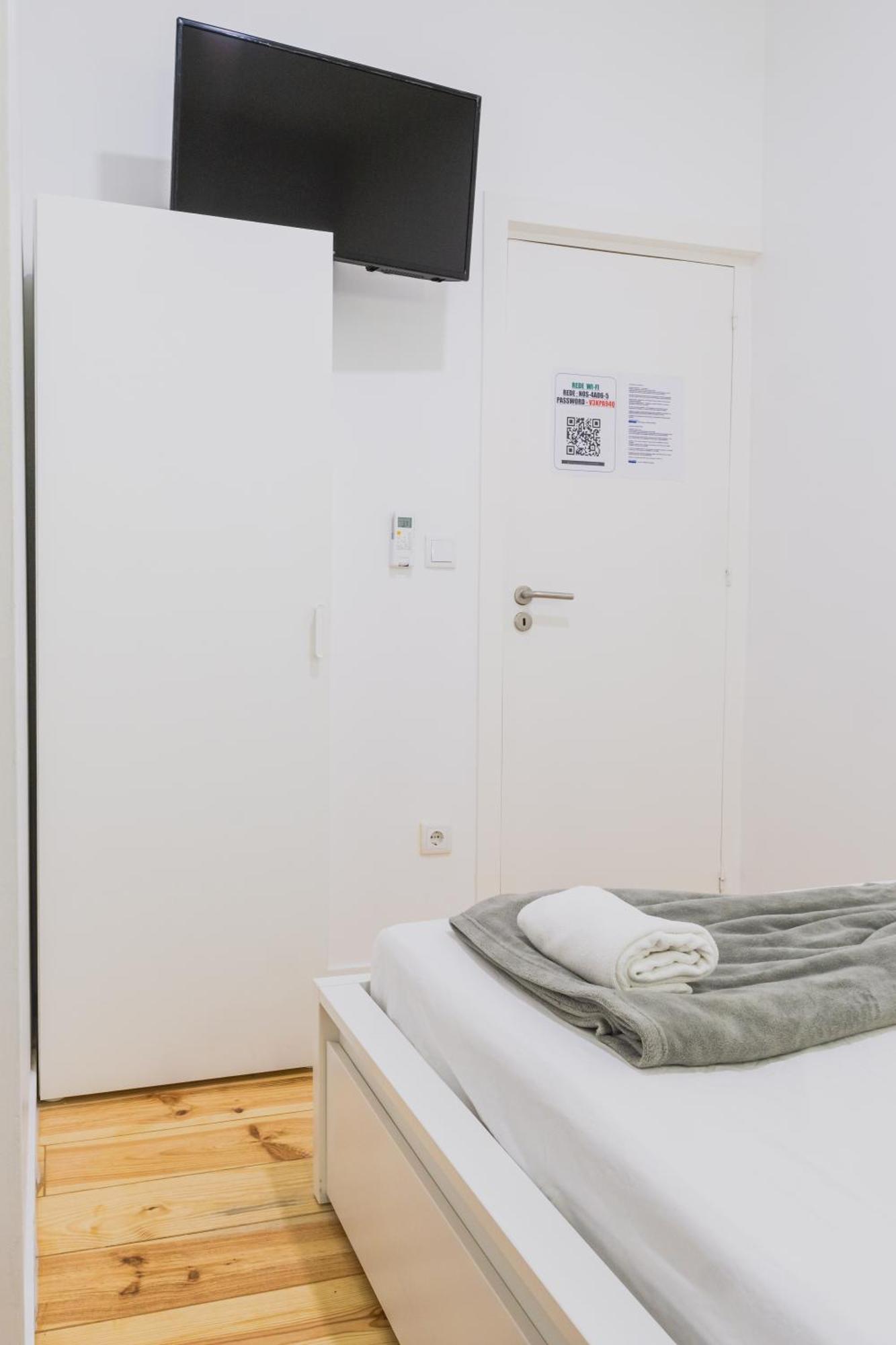 Double Room Private Bathroom